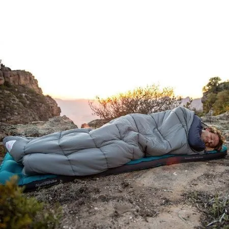 Ультралёгкий спальный мешок Naturehike CNK2350WS023 M300 хлопковый с капюшоном весна осень серый Ультралёгкий спальный мешок Naturehike CNK2350WS023 M300 хлопковый с капюшоном весна осень серый