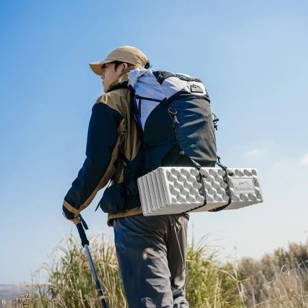 Коврик Naturehike CNK2650WS010 Troues R2.6 Egg Nest складной утолщенный желтый