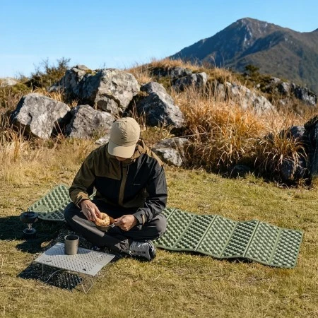 Коврик Naturehike CNK2650WS010 Troues R2.6 Egg Nest складной утолщенный зеленый