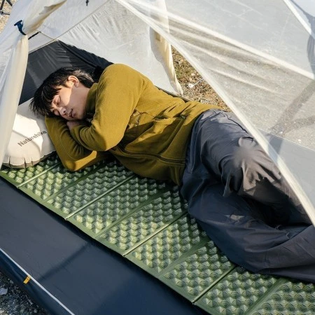 Коврик Naturehike CNK2650WS010 Troues R2.6 Egg Nest складной утолщенный желтый