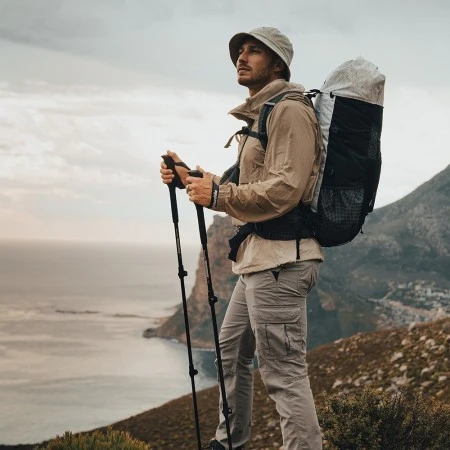 Палка треккинговая Naturehike 7075 AL NH17D017-D 61-135 черный