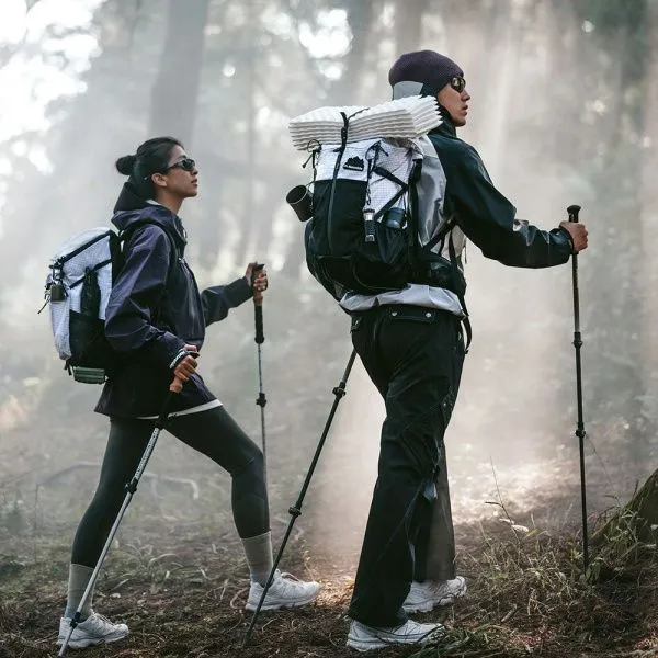 Рюкзак Naturehike CNK2300016 Helium 30 л + 5 л, белый с черным Рюкзак Naturehike CNK2300016 Helium 30 л + 5 л, белый с черным