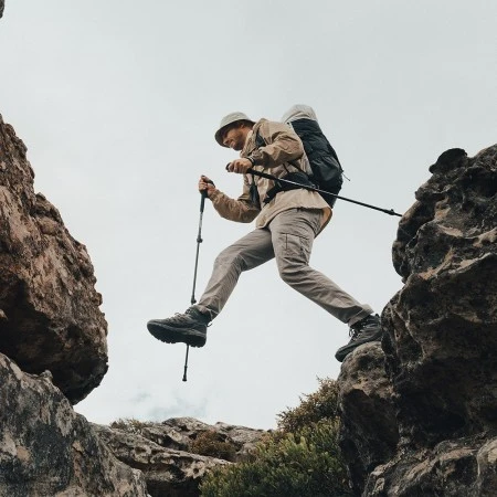 Палка треккинговая Naturehike 7075 AL NH17D017-D 61-135 черный