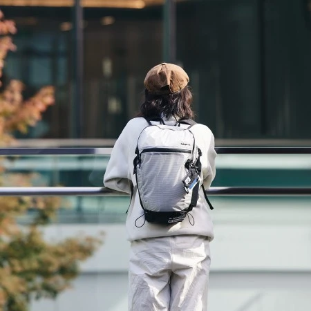 Рюкзак Naturehike CNK2300BB012 Hydrogen 15л белый с черным