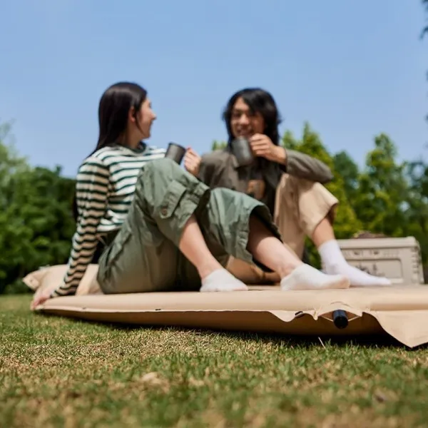 Коврик Naturehike CNK2300DZ014 D01 самонадувной с подушкой бежевый 3см, 6976507663397 Коврик Naturehike CNK2300DZ014 D01 самонадувной с подушкой бежевый 3см, 6976507663397