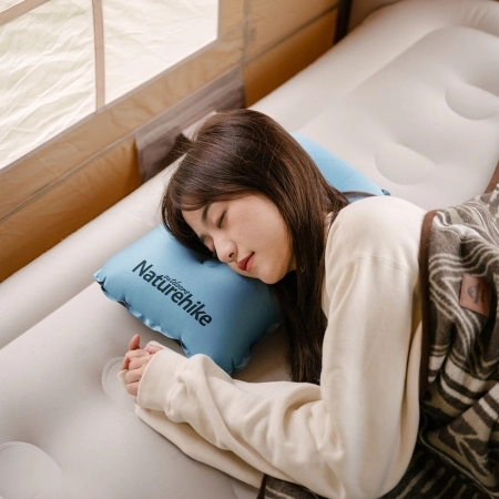 Подушка Naturehike NH17A001-L самонадувающаяся бежевая