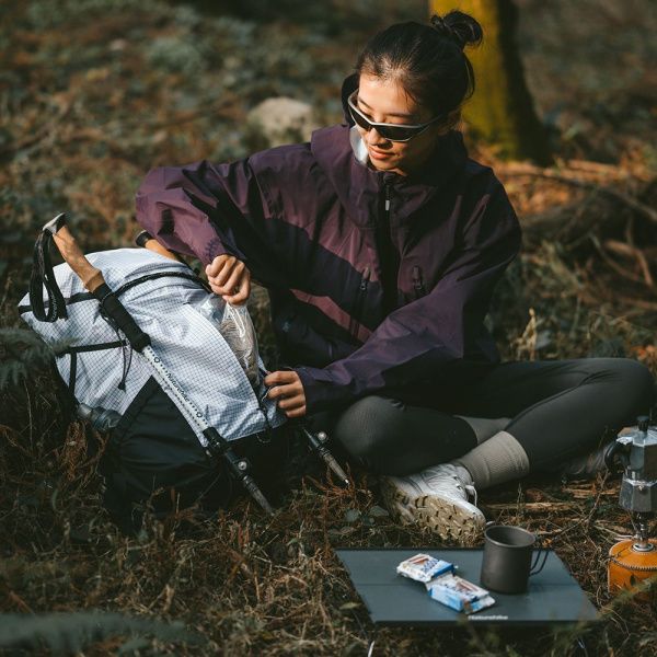 Рюкзак Naturehike CNK2300BB017 Helium 25 л, белый с черным