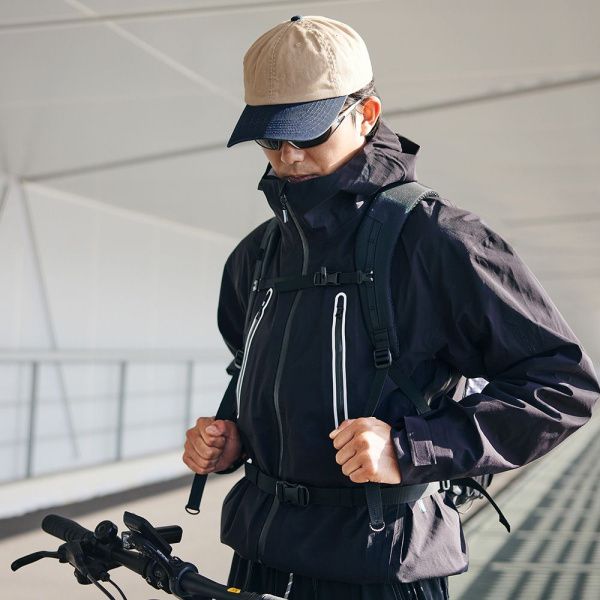 Рюкзак Naturehike CNK2300BB017 Helium 25 л, белый с черным